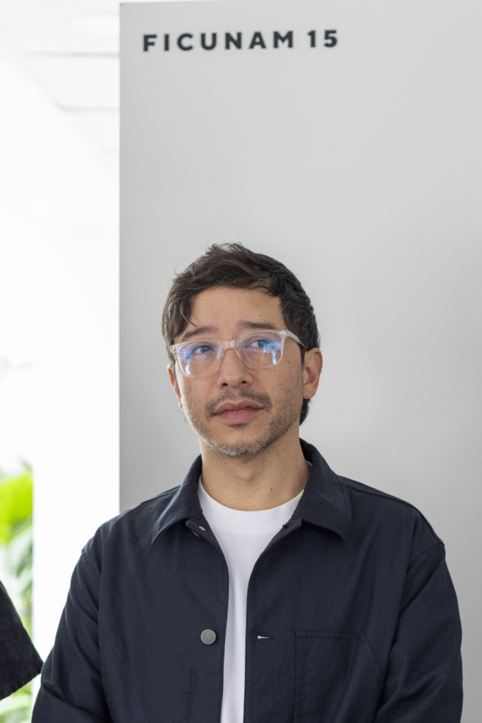 El director artístico del festival, Maximiliano Cruz. Fotografía de Mario Valencia FICUNAM.